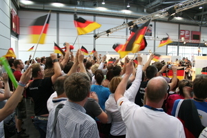  Großer Jubel beim Count-Down an der Station des Deutschen Teilnehmers in Fliesenlegerhandwerk 