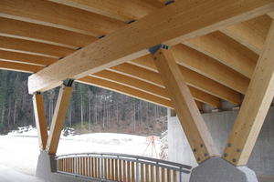  Details einer Stadionbrücke in Ruhpolding 