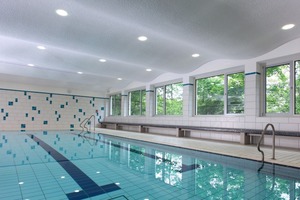  Die Ausführung der Wellendecke erfolgte mit der wasserbeständigen und leicht zu formenden Zementbauplatte Aquapanel Cement Board IndoorFotos: Knauf Perlite 