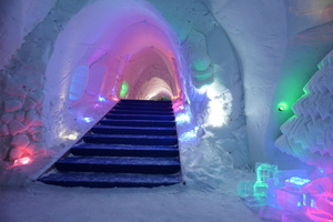  Zu Besuch bei der Schneekönigin - genauer gesagt in einem Ice-Hotel 