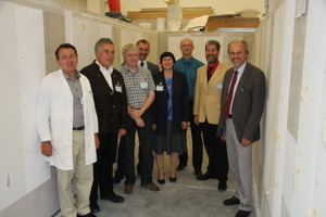  Die Teilnehmer am Vergleichstest (von links nach rechts): Heinrich Bartholemy, Ralf Schneider, Ralf Wagner, Dr. Klaus Espert, Jutta Keskari-Angersbach, Andreas Wachlinger, Markus Weißert, Dr. Peter Berneth (es fehlt auf dem Foto Holger Harring) 