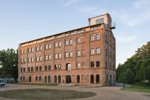  Die denkmalgeschützte Mühle Spiegelberg wurde in Neustadt (Dosse) zu einem Wohnheim für Schüler eines Reit-Internats umgenutztFotos: Fermacell 