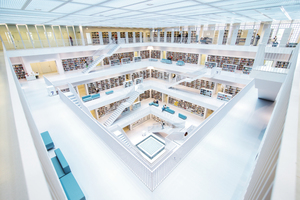  Im Lesesaal der Stadtbibliothek in Stuttgart stehen über eine halbe Million Bücher und andere Medien bereit 