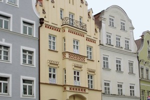  Mit seiner markanten Fassade ist das 1496 erbaute Haus ein Schmuckstück der Landshuter Altstadt, das nur von innen gedämmt werden konnte 