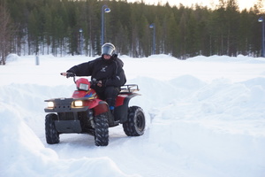  Eine der ersten Aktionen waren Fahrten mit dem Schnee-Quad 