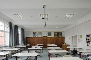  Blick in eines der Klassenzimmer 