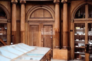  Musterfläche im Museum Haarlem zur Rekonstruktion der historischen Fassung „Eiche gekalkt“ 