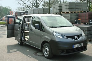  Unser Testwagen: Der Nissan NV200 in der Ausstattung Comfort und mit 63 kW starkem 1.5 dci Turbodiesel. Trotz seiner kompakten Abmessungen bietet er ein Ladevolumen von 4,2 Kubikmetern  