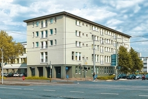  In Darmstadt ging ein Preis an das Büro Ernst-Friedrich Krieger und den Bauvereing AG Darmstadt für die Sanierung der dortigen Studentenwohnungen 