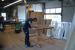  Auf Grundlage von originalen Maßen wurden die Fenster in der eigenen Werkstatt nach historischem Vorbild angefertigt
Foto: Fachwerkstatt Drücker &amp; Schnitger 