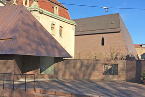  Erweiterung des Museums Unterlinden in Colmar aus gebrochenen Ziegeln (links im Vordergrund das kleine Häuschen la Petite Maison) 