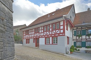  Hinter der erhalten gebliebenen Fachwerkfassade des Hauses Lendenmann befindet sich ein modernes Haus aus Stahlbeton 