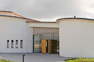  Die Neuapostolische Kirche in Michelfeld: Runde Formen prägen das Bauwerk nach Plänen des Architektenbüros Kuhn Fotos: quick-mix 