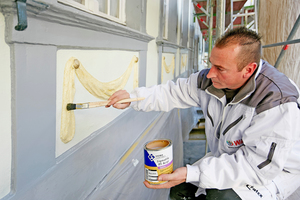  Die Stuckelemente an der Fassade erhielten eine Beschichtung mit ?Sigmalife DS Acryl satin? Fotos: PPG Coatings Deutschland 