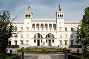  Der bereits 1996 vom Architekten Professor Josef Paul Kleihues zum Museum für Gegenwart umgebaute Hamburger Bahnhof in BerlinFotos: Heradesign 